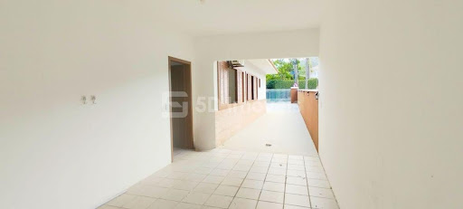 Casa 4 Dormitórios - Córrego Grande  -  Florianópolis, SC