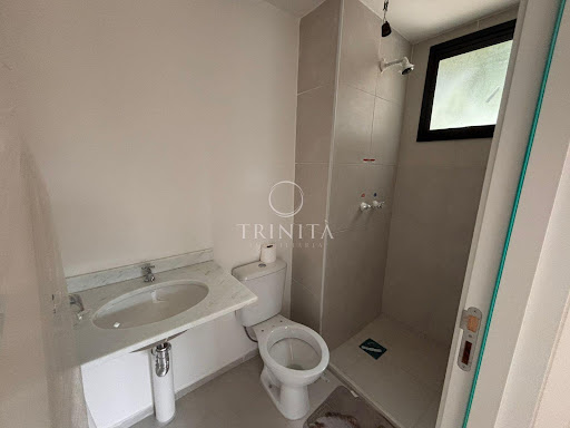 Living Parque Jardim Jasmim - banheiro - Trinità Imobiliária