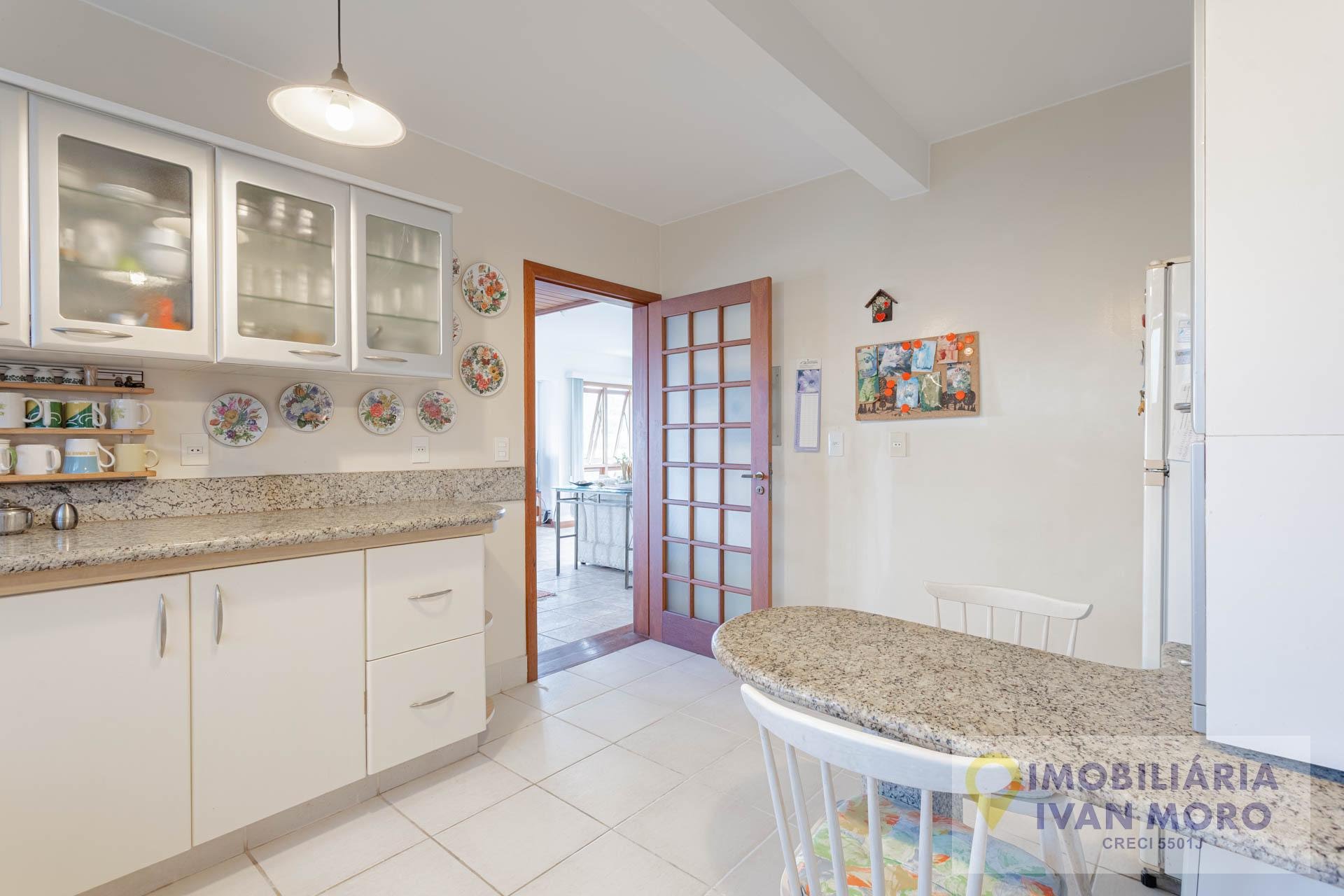 Casa à venda com 3 quartos, 1 suíte, 3 vagas e 233m² no João Paulo, Florianópolis (SC) — foto 20 de 27
