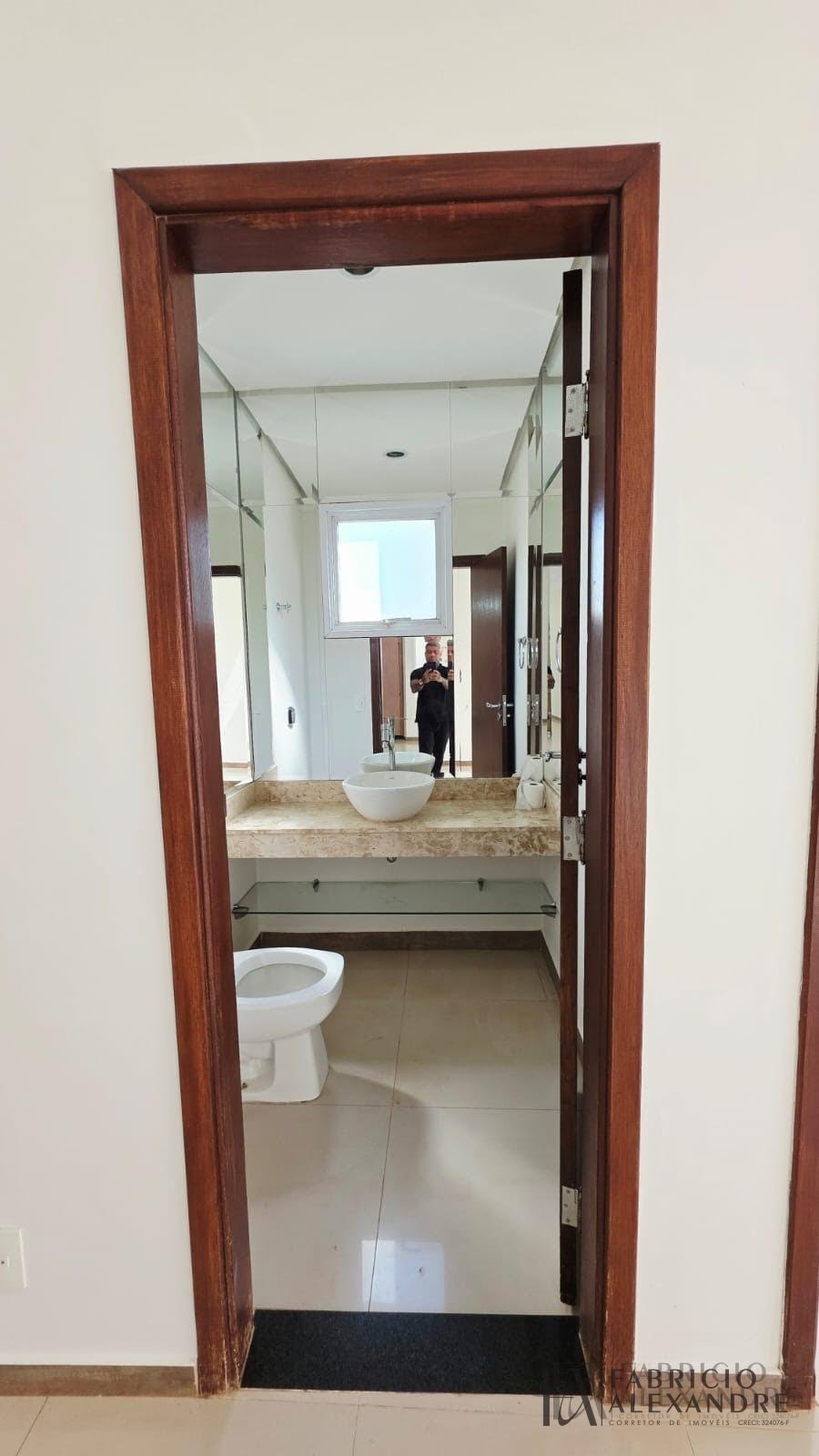 Casa à venda com 3 quartos, 3 suítes, 4 vagas e 234m² no Parque Residencial Damha, São José do Rio Preto (SP) — foto 8 de 30