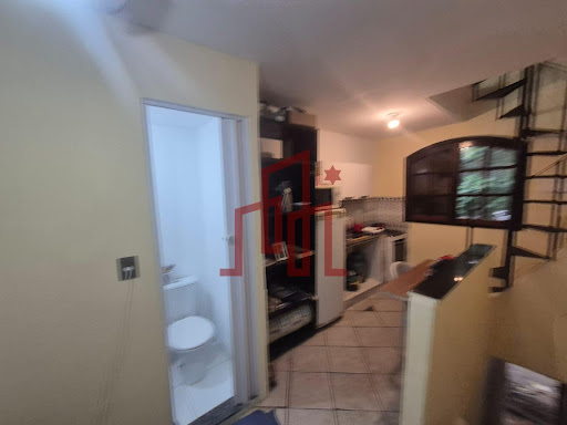 Casa no Recreio dos Bandeirantes, RJ: 40m², 2 quartos, 2 banheiros. Venda R$138mil ou aluguel R$1.800!