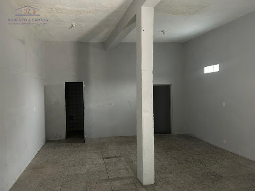 Salão do prédio da esquerda