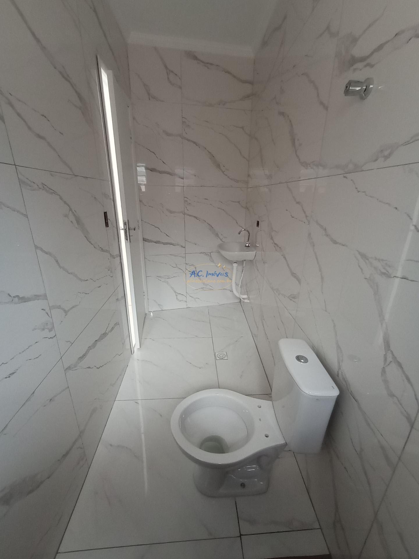 Casa à venda com 2 quartos, 2 suítes, 2 vagas e 79m² no Maracanã, Praia Grande (SP) — foto 21 de 30