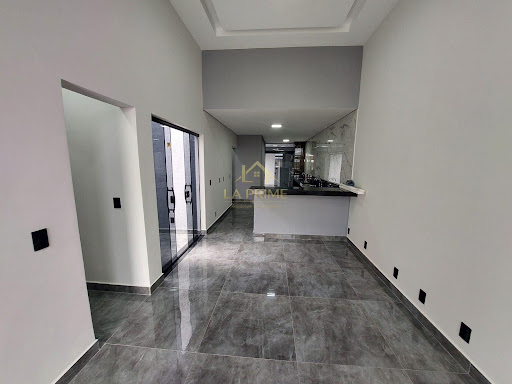 Casa em Condomínio no Jardim Eucaliptos em Sorocaba, 116m²,  03 dormitórios, 01 suíte , 02 vagas de garagem.