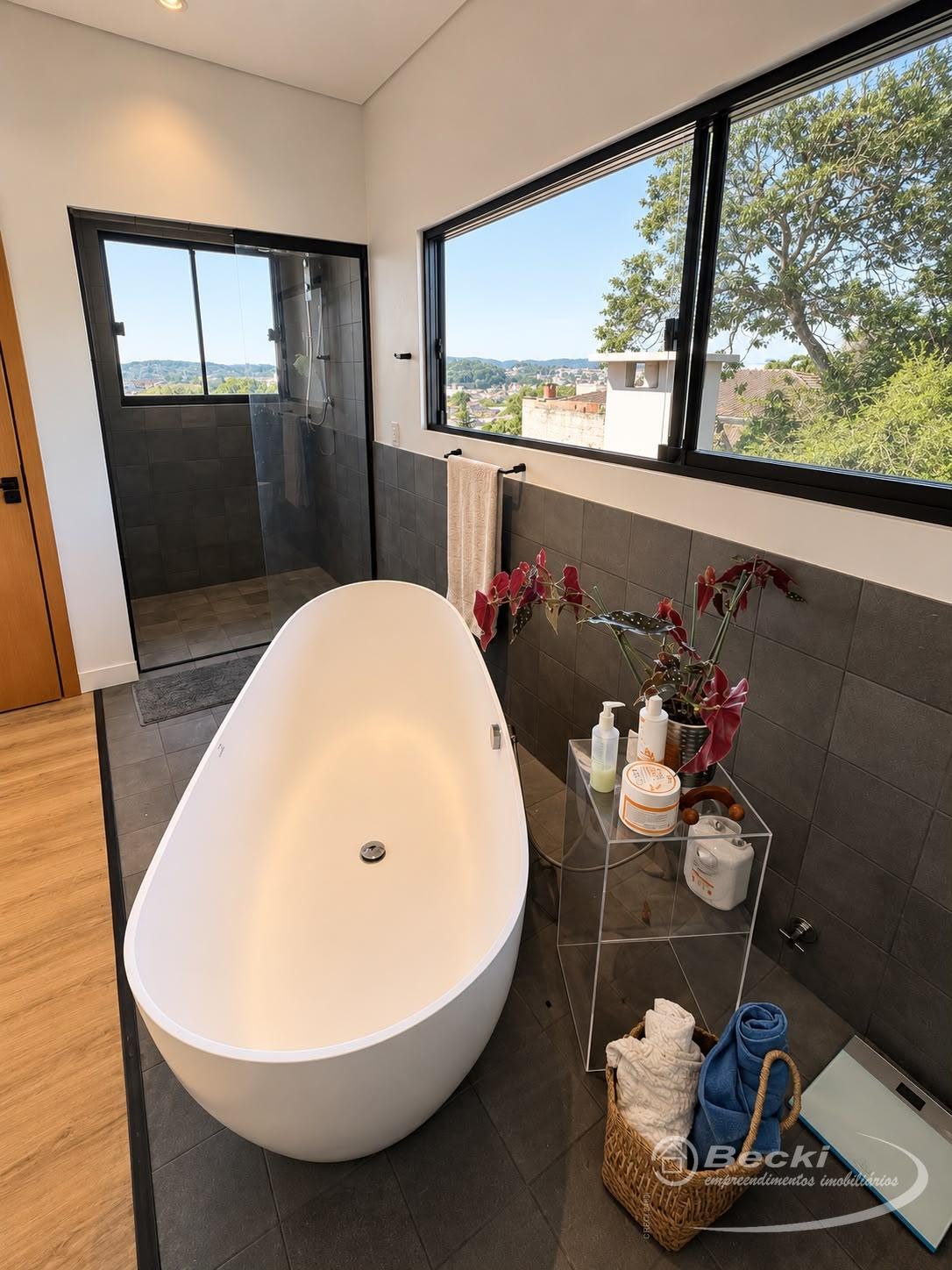 Casa à venda com 3 quartos, 1 suíte, 2 vagas e 228m² no Floresta, Joinville (SC) — foto 21 de 21