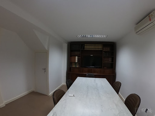 Sala comercial para locação no Vip's Center Shopping em Campos dos Goytacazes, RJ. 