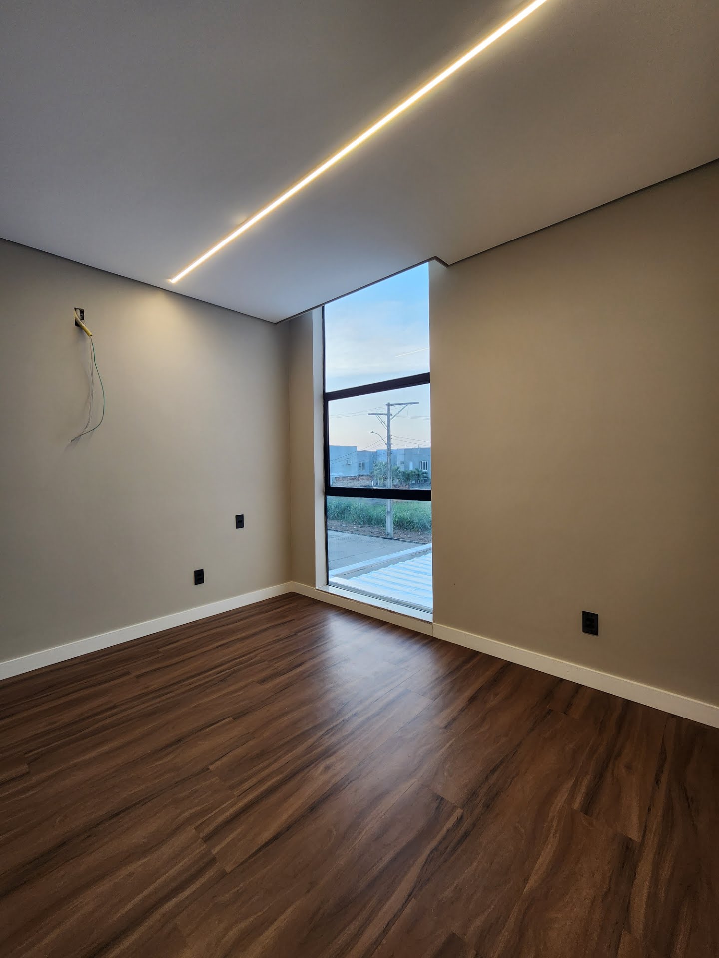 Casa à venda com 4 quartos, 3 suítes, 2 vagas e 402m² no Sim, Feira de Santana (BA) — foto 15 de 23