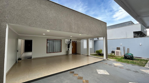 Casa em Loteamento Jardins Florença  -  Catalão