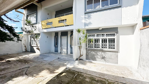 Sobrado à Venda em Piçarras, Guaratuba | 140m², 2 Dorms