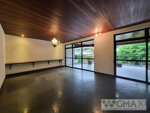 Apartamento em Jardim Oceanico  -  Rio de Janeiro