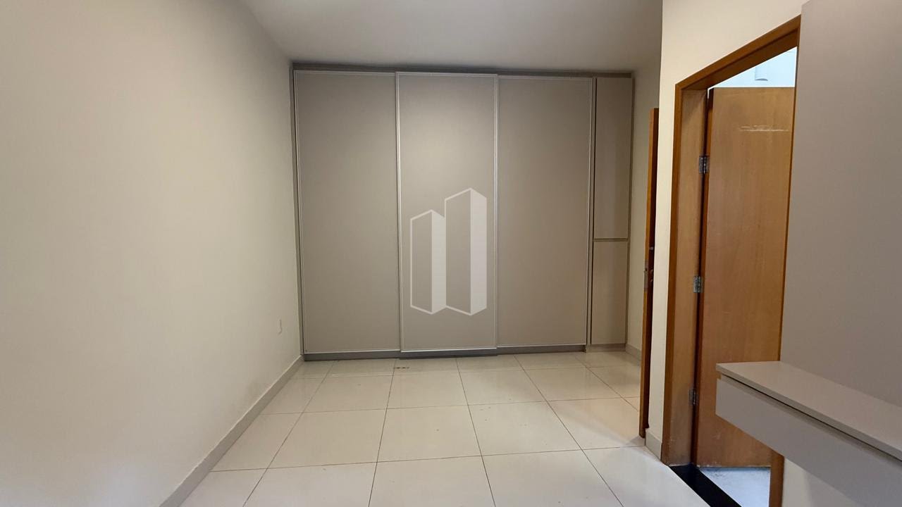 Casa à venda com 6 quartos, 3 suítes, 6 vagas e 360m² no Setor Sul, Goiânia (GO) — foto 2 de 30