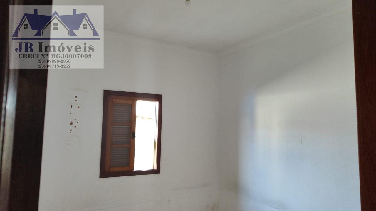 Casa à venda com 3 quartos, 2 banheiros, 3 vagas e 100m² no Centro, Piranguinho (MG) — foto 9 de 28