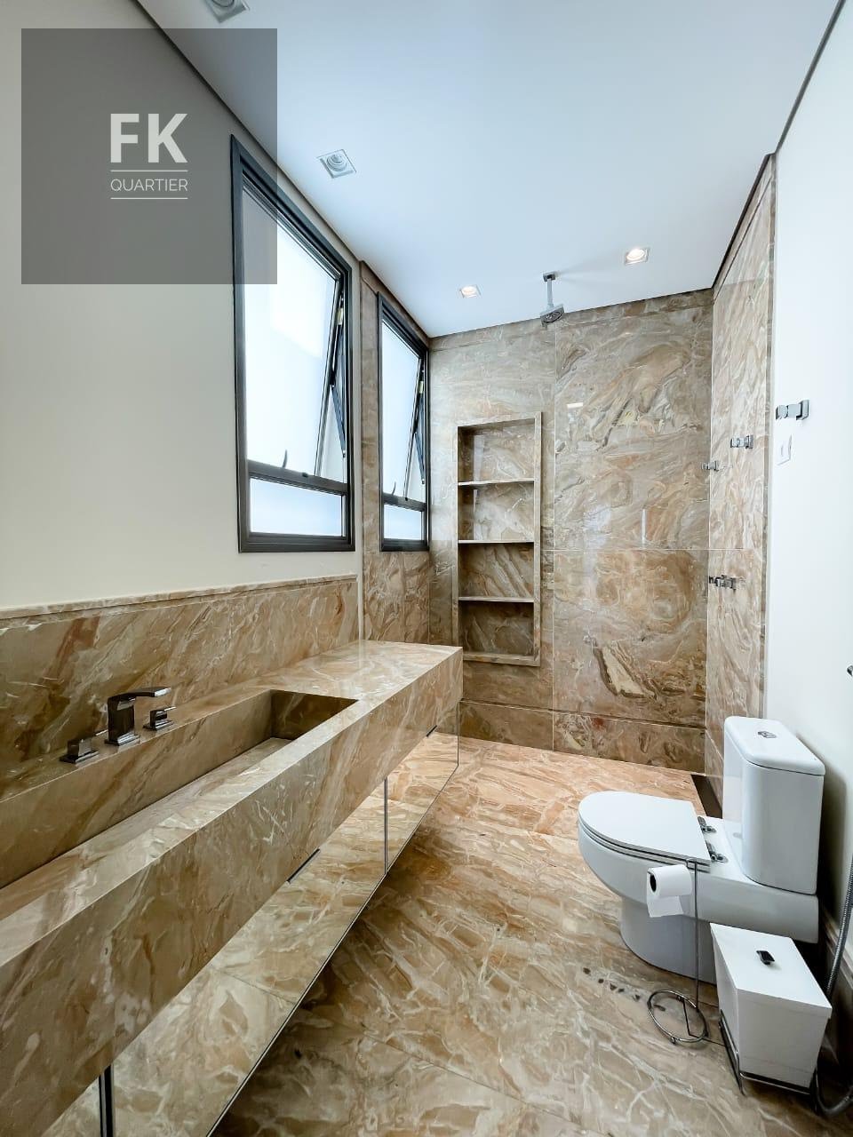 Casa à venda com 4 quartos, 4 suítes, 6 vagas e 1070m² no Residencial Morada dos Lagos, Barueri (SP) — foto 29 de 30