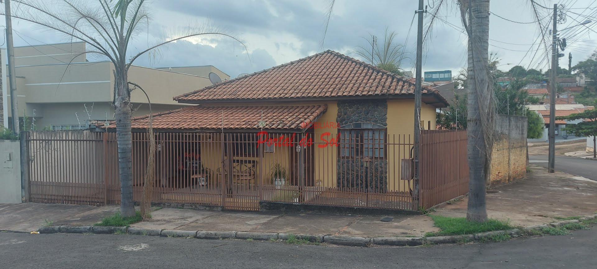 Casa à venda com 3 quartos, 3 banheiros, 2 vagas e 168m² no Jardim São Pedro II, Santo Antônio da Platina — foto principal