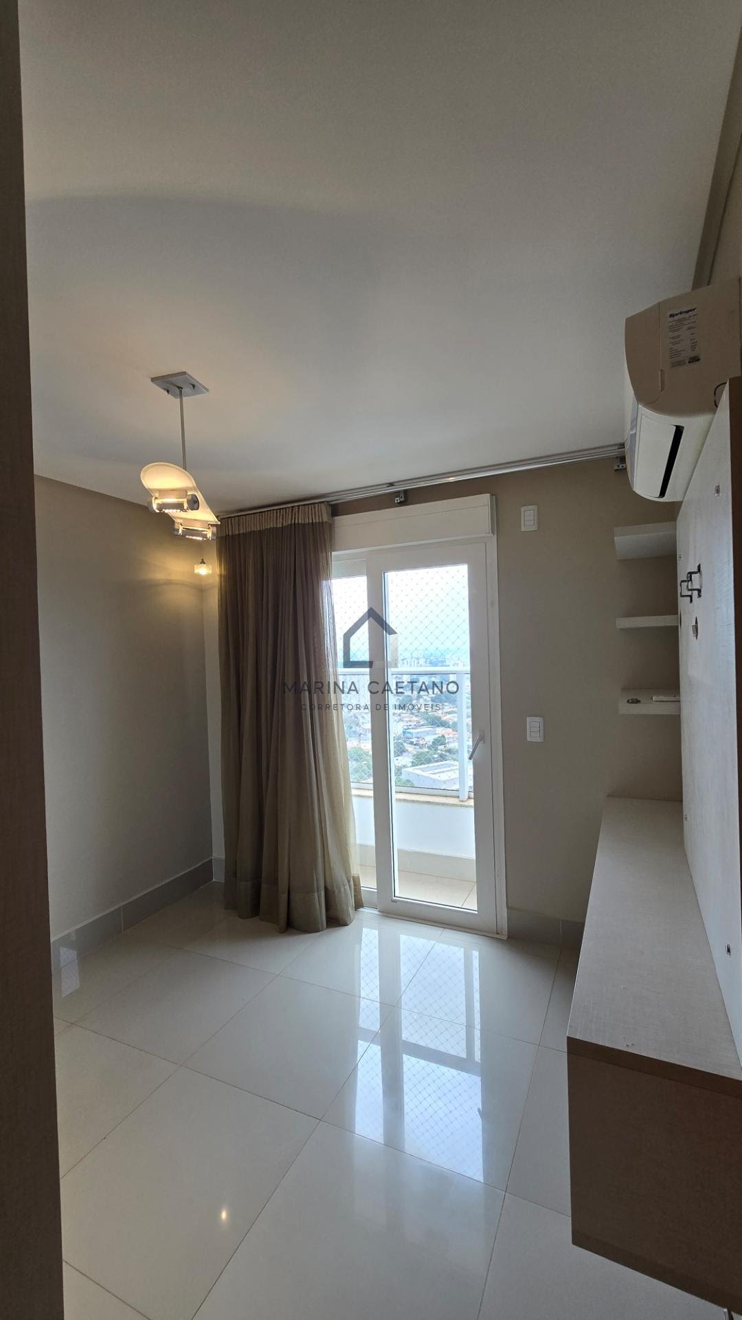 Suite 2