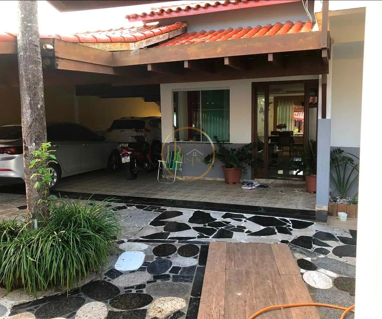 Casa à venda com 5 quartos, 2 suítes, 5 vagas e 250m² no Village 2, Porto Seguro (BA) — foto 8 de 16