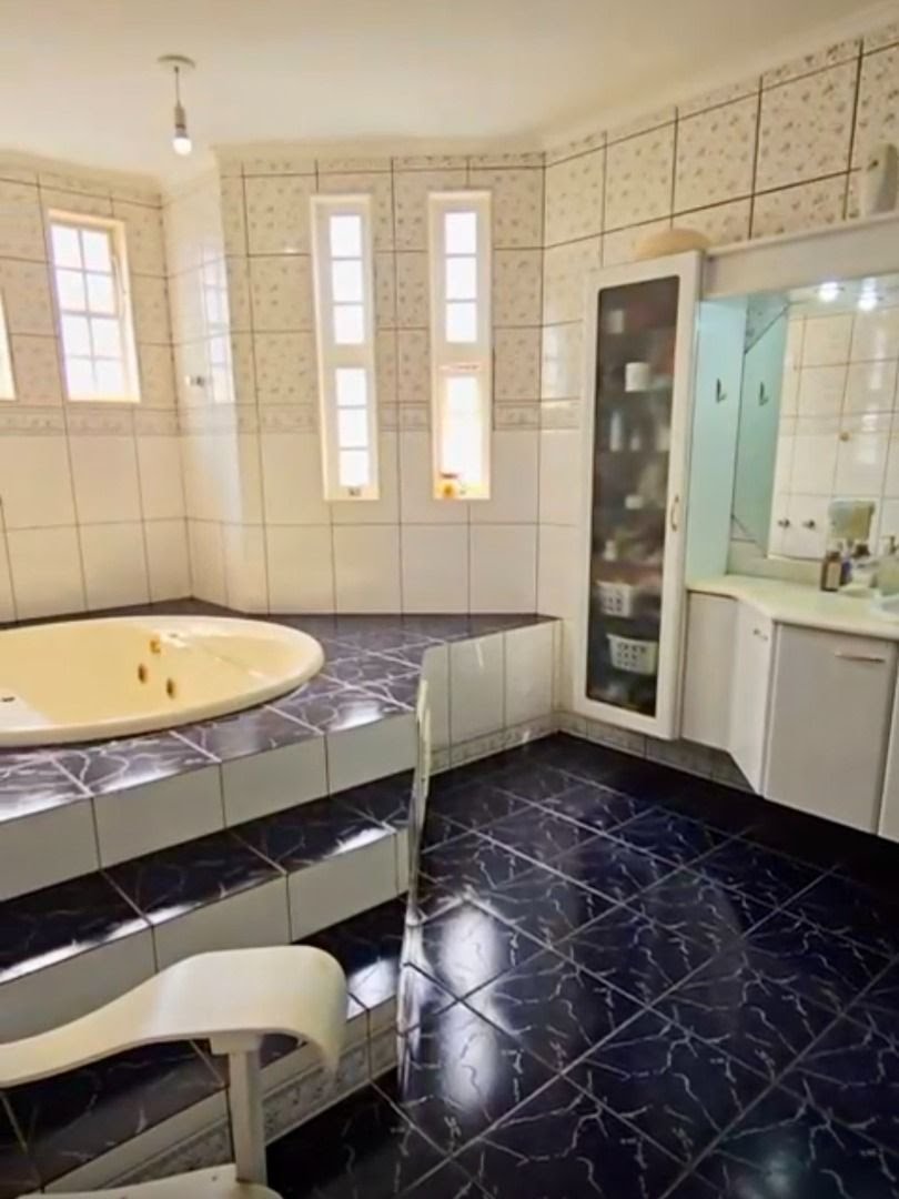 Casa à venda com 4 quartos, 4 suítes e 400m² no Jardim Califórnia, Ribeirão Preto (SP) — foto 18 de 18