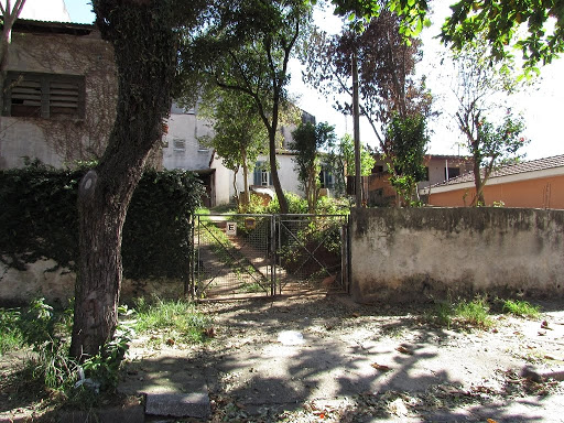 Terreno praticamente plano