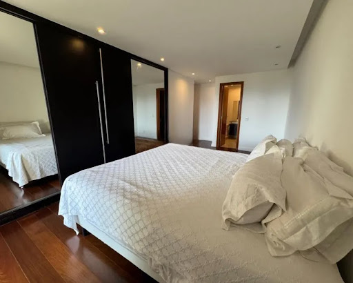 Apartamento 240m² à Venda no Golden Green