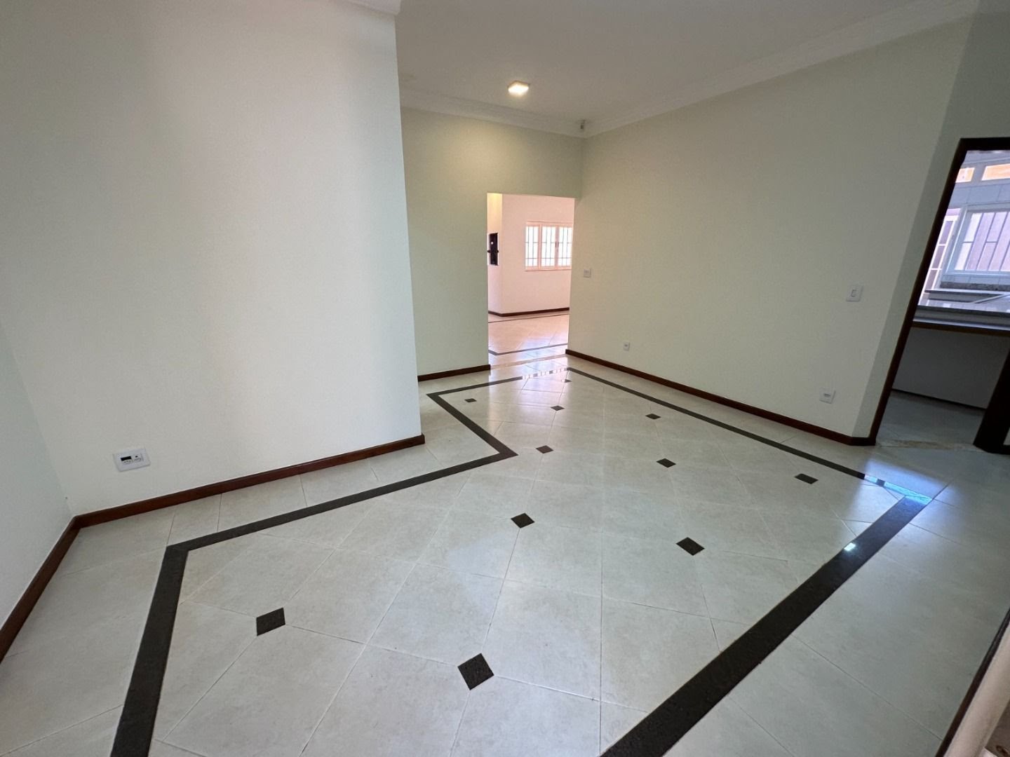 Casa à venda com 5 quartos, 3 suítes, 5 vagas e 324m² no Vila Tibério, Ribeirão Preto (SP) — foto 15 de 30