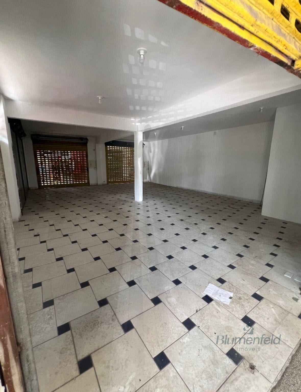 Comercial para alugar com 140m² no Centro, Arujá — foto principal