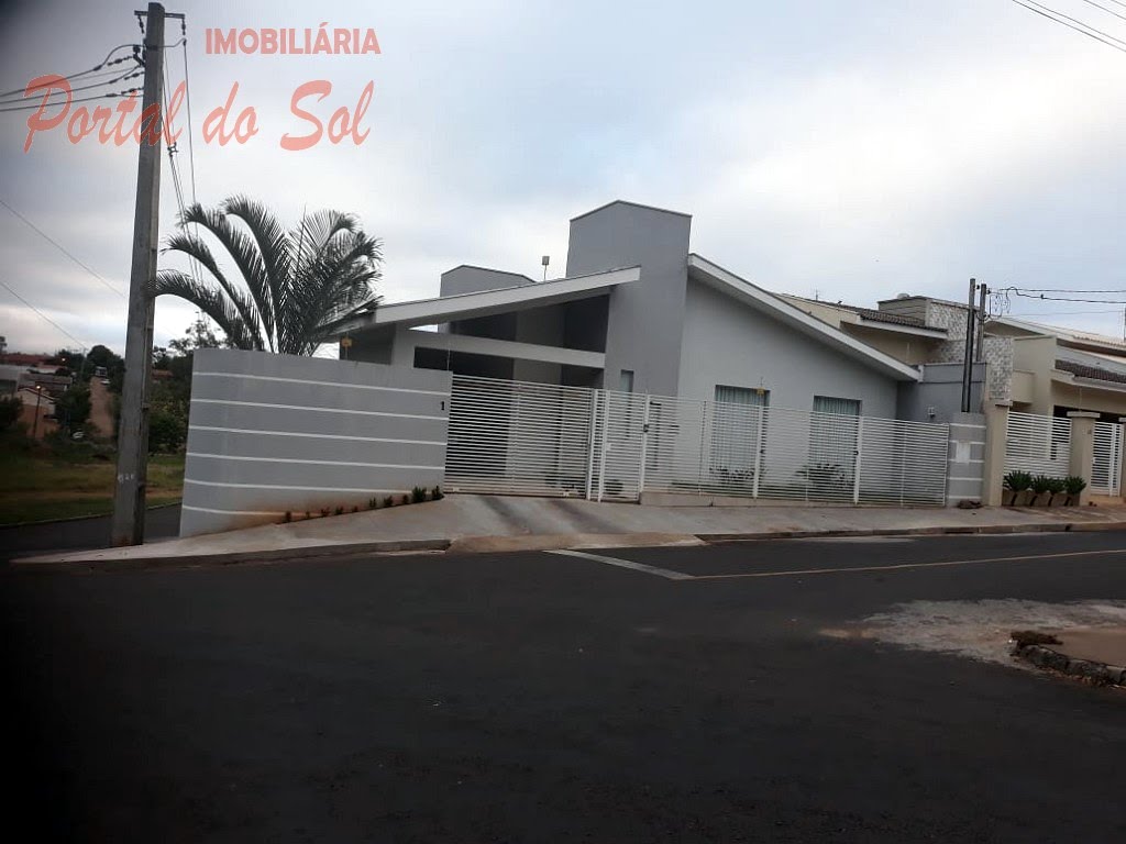 Casa à venda com 3 quartos, 3 banheiros, 4 vagas e 362m² no Jardim Santos Dumont, Santo Antônio da Platina — foto principal