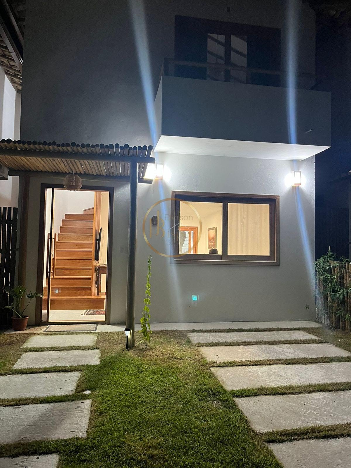 Casa à venda com 2 quartos, 2 suítes, 1 vaga e 100m² no Centro Arraial, Porto Seguro (BA) — foto 2 de 18