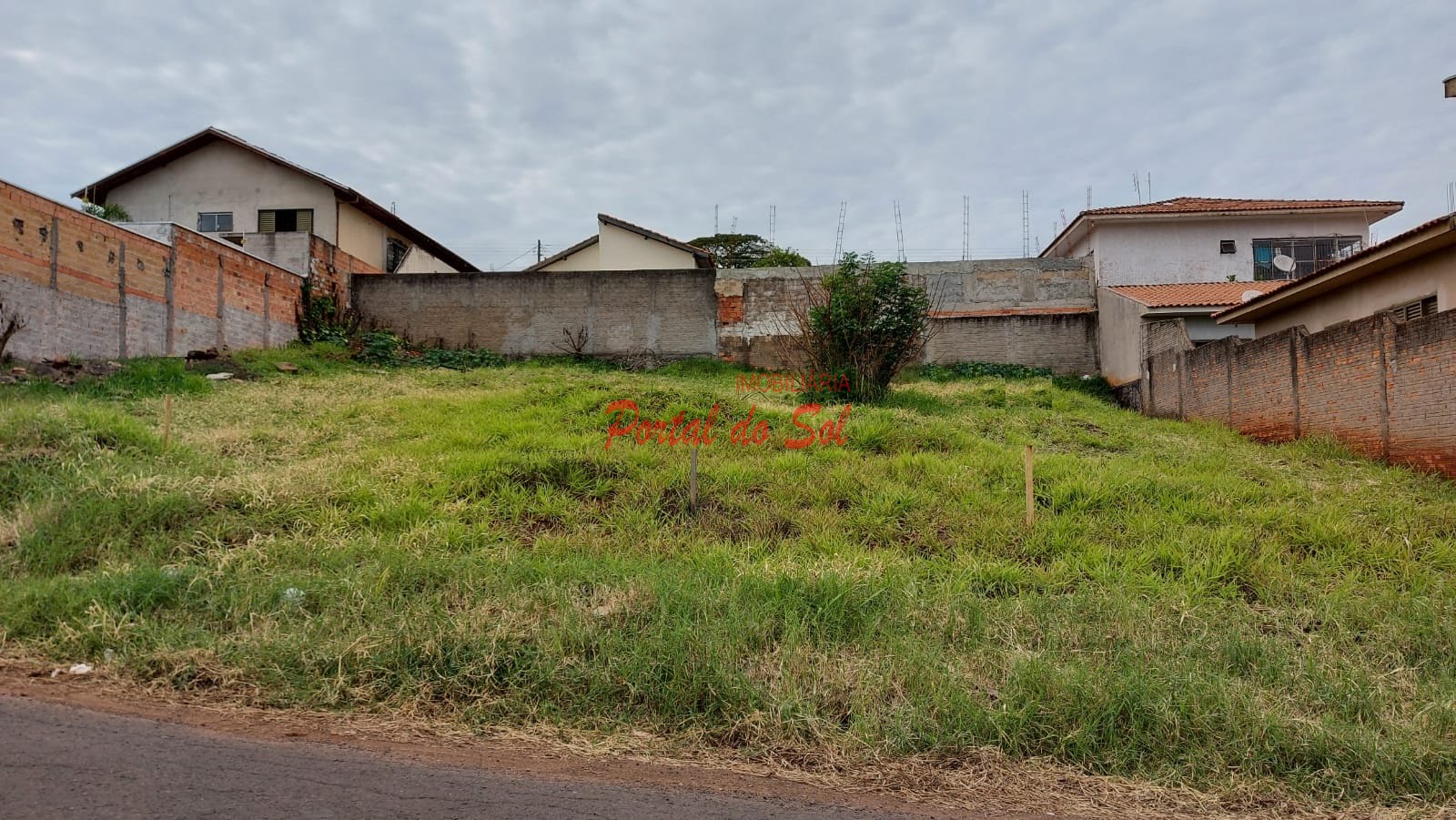 Terreno à venda com 300m² de terreno no Jardim Alphaville, Santo Antônio da Platina (PR) — foto 2 de 2