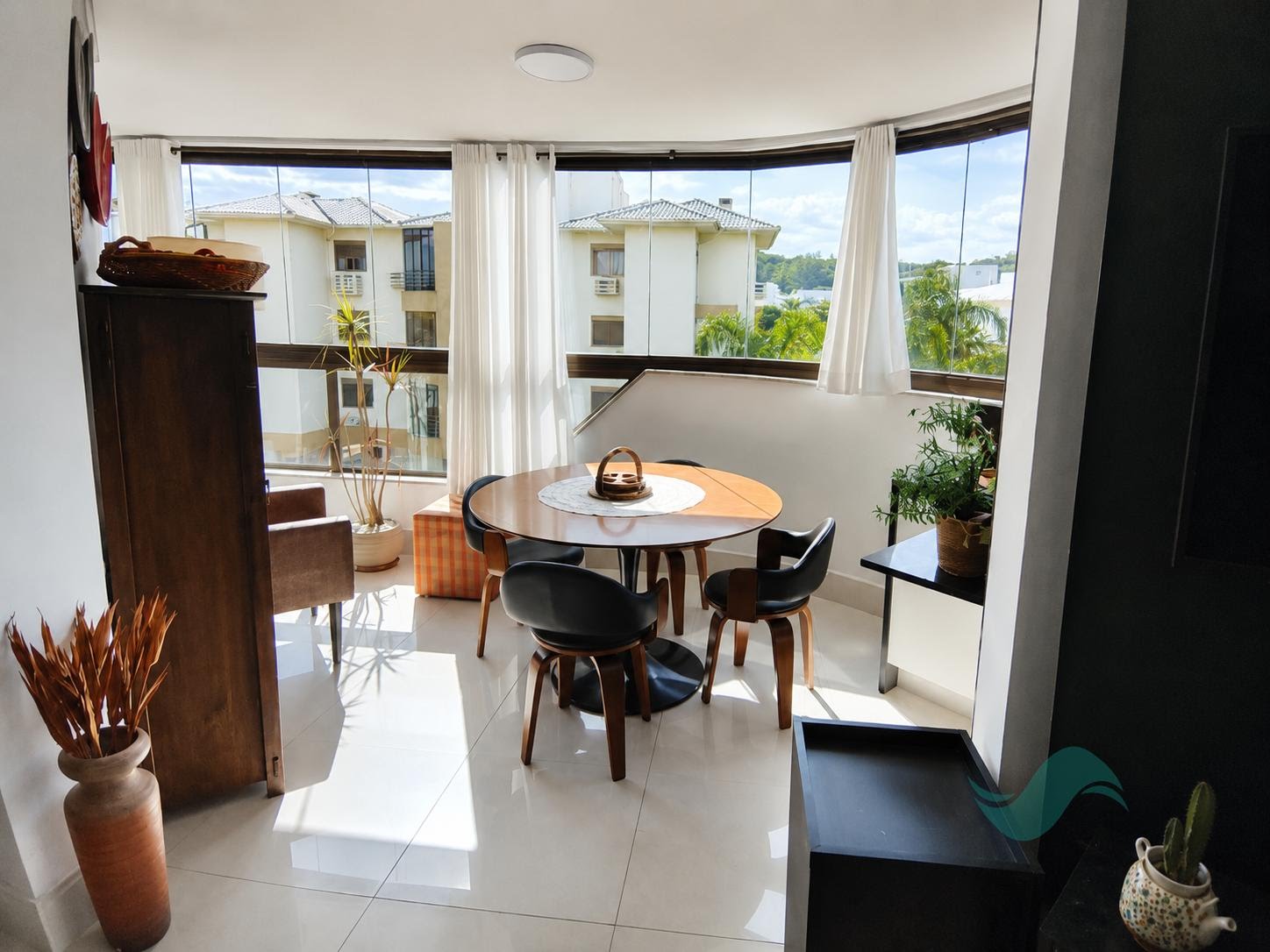 Apartamento à venda com 2 quartos, 2 suítes, 1 vaga e 100m² no Jurerê, Florianópolis (SC) — foto 8 de 18