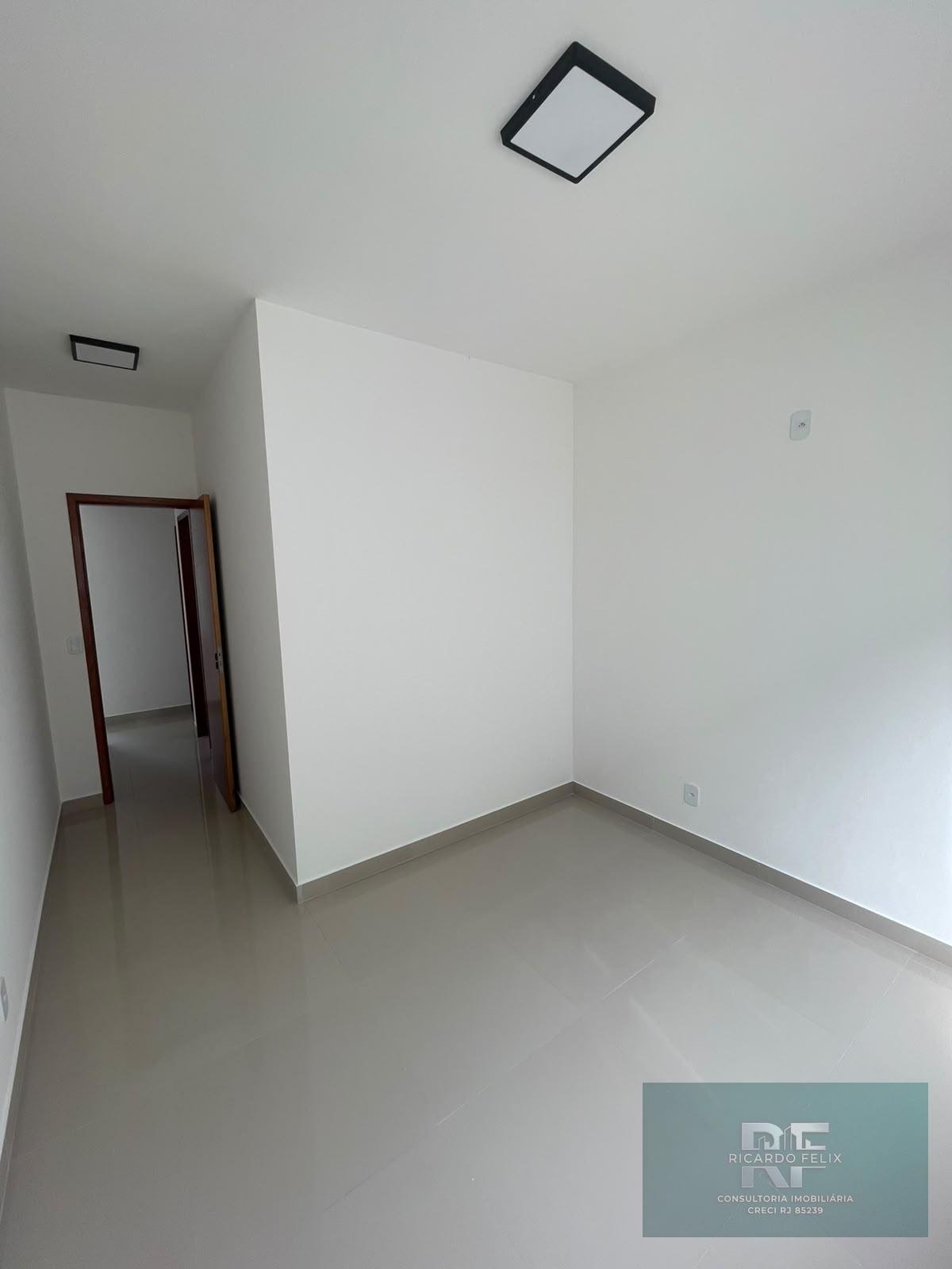 Casa à venda com 3 quartos, 1 suíte, 2 vagas e 75m² no Atlantica, Rio das Ostras (RJ) — foto 13 de 25
