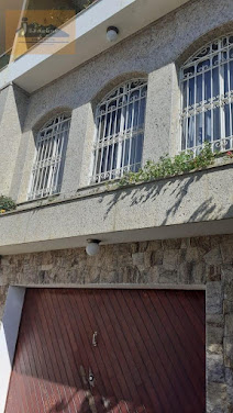 Casa à Venda no Jardim Vila Galvão, Guarulhos – 3 Suítes, 300m²