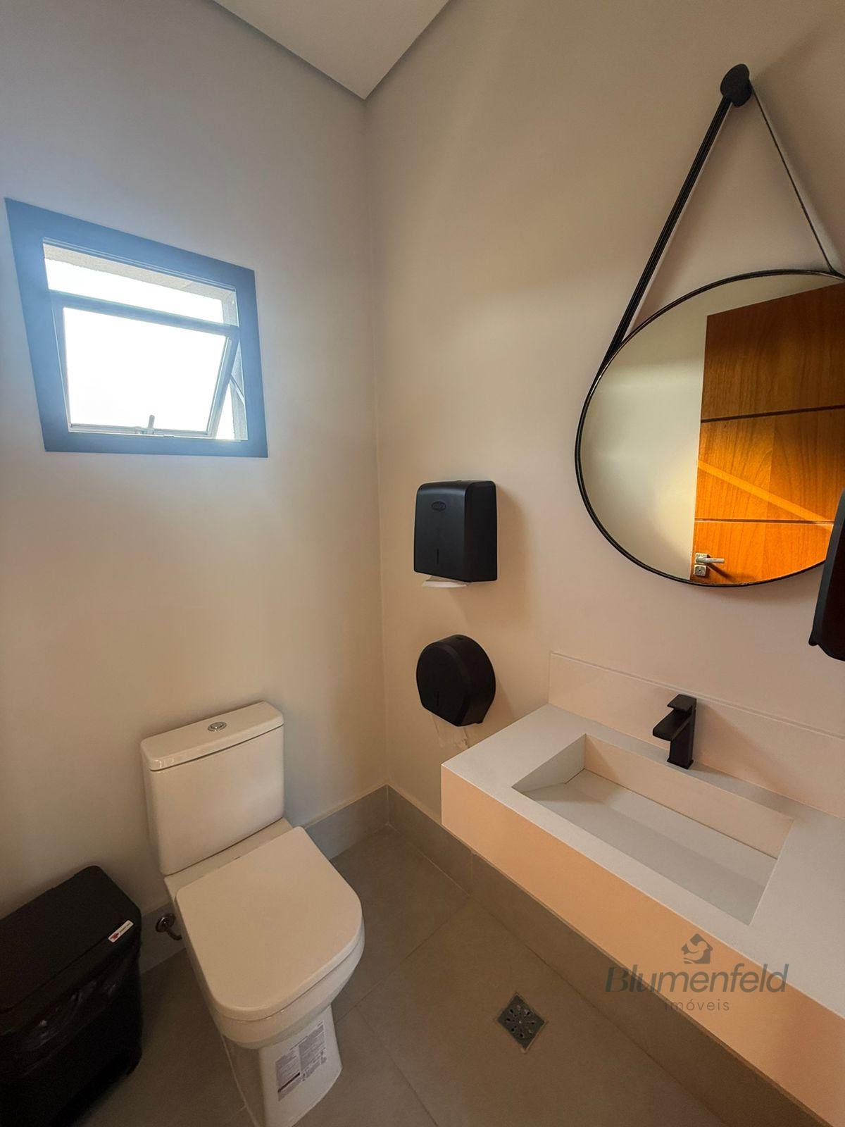 Comercial para alugar com 1 banheiro, 1 vaga e 48m² no Caputera, Arujá (SP) — foto 14 de 20