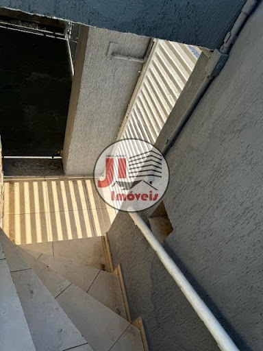 Casa Assobradada em Cangaíba com 3 dormitórios sendo 1 suíte, banheiro social. sala estar, sala jantar, varanda grande, lavabo, cozinha, quintal,  2 vagas, corredor lateral, lavanderia  São Paulo