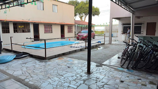 Casa à Venda em Balneário de Carapebus, Serra - 410m²