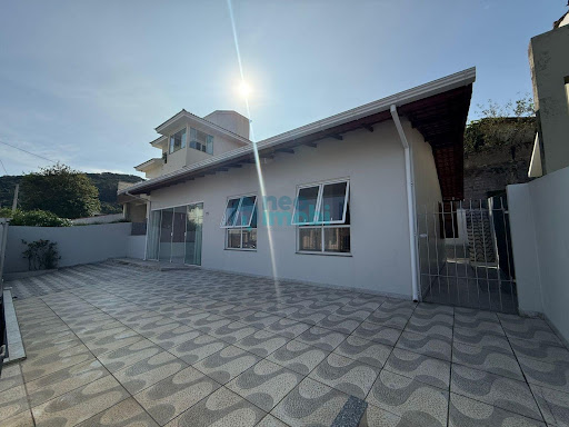 Casa em Ponta de Baixo  -  São José