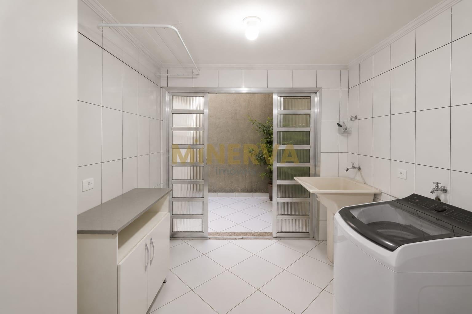 Casa à venda com 3 quartos, 1 suíte, 2 vagas e 230m² no Cidade São Mateus, São Paulo (SP) — foto 19 de 20