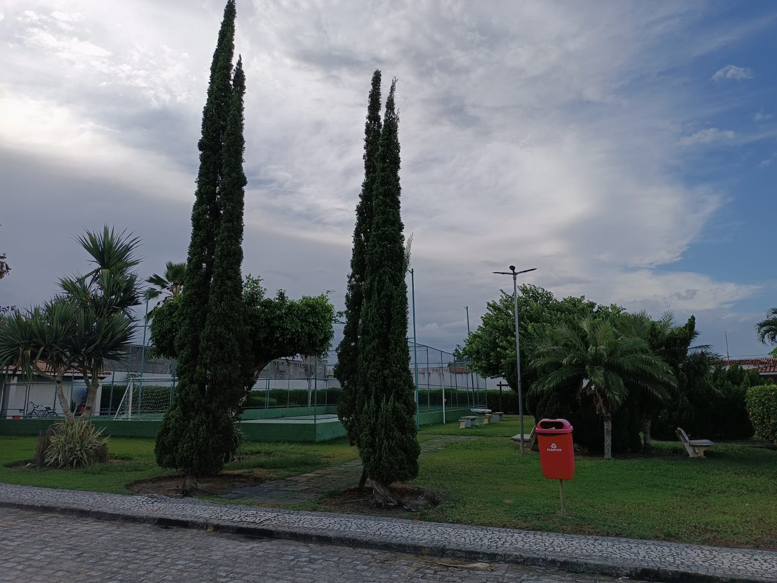 Casa para alugar com 4 quartos, 2 suítes, 3 vagas e 120m² no Santo Antônio dos Prazeres, Feira de Santana (BA) — foto 29 de 29