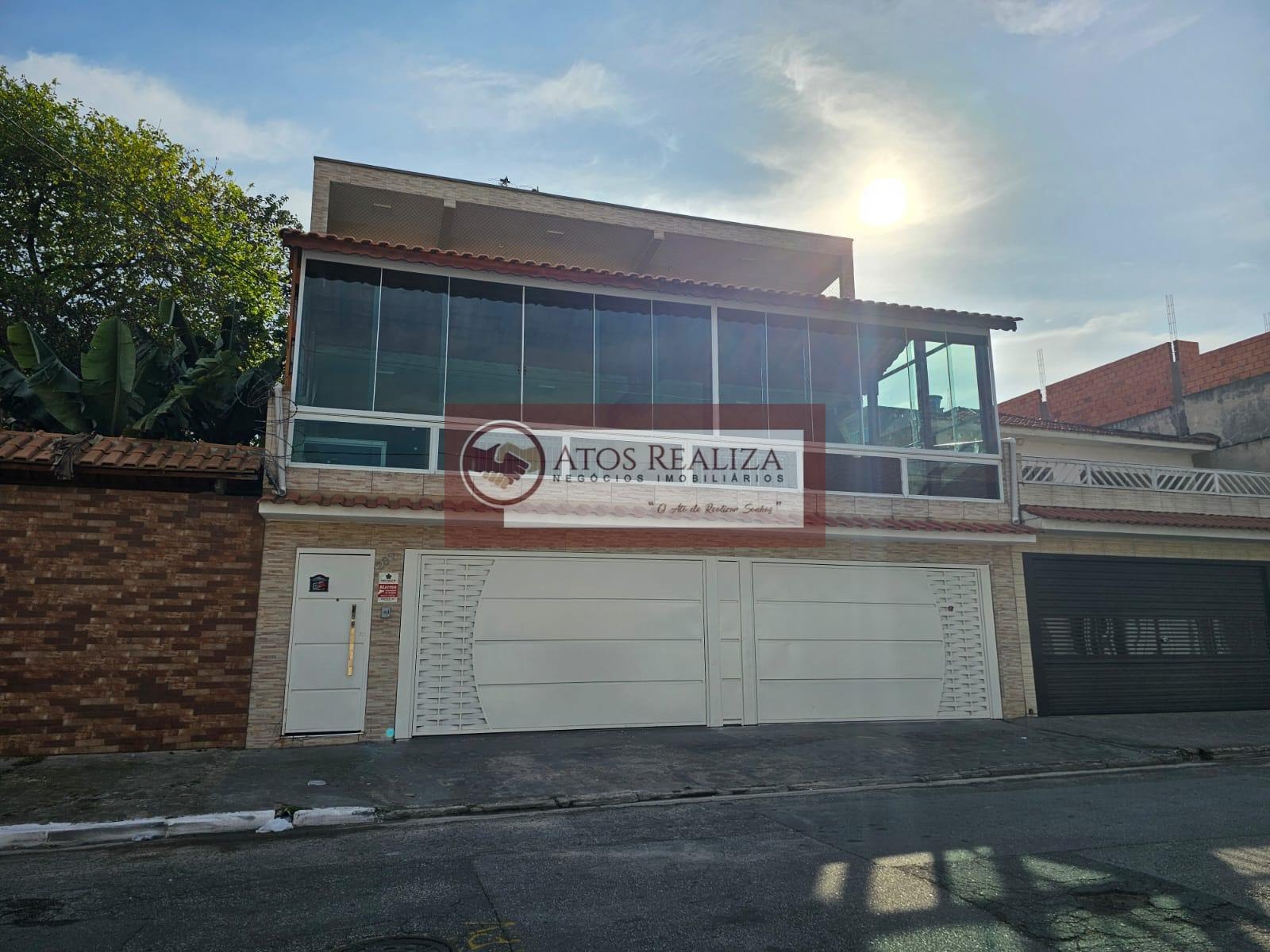 Casa à venda com 4 quartos, 3 banheiros, 4 vagas e 267m² no Terceira Divisão de Interlagos, São Paulo — foto principal