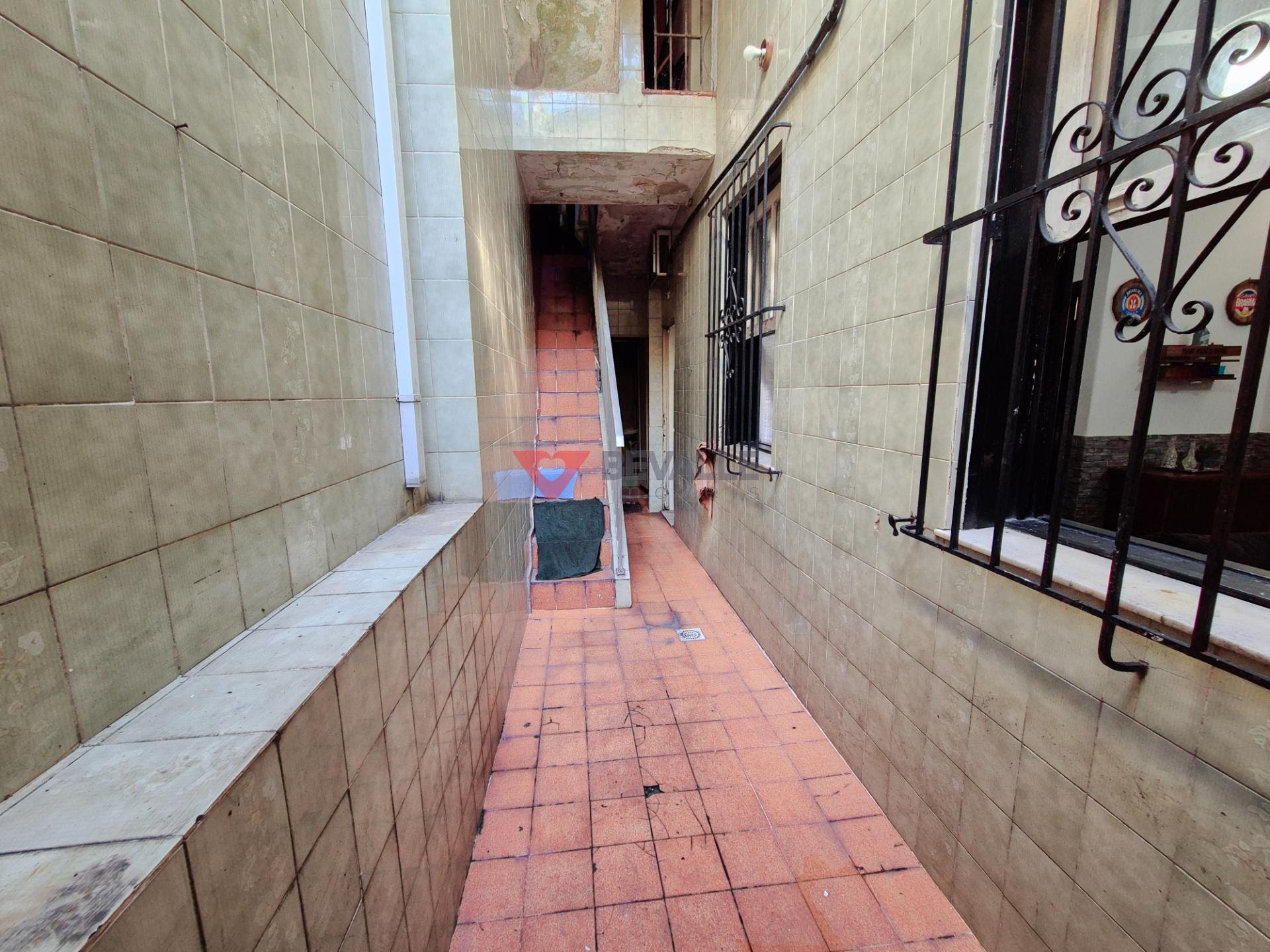 Casa à venda com 5 quartos, 1 banheiro, 3 vagas e 200m² no Botafogo, Rio de Janeiro (RJ) — foto 12 de 30