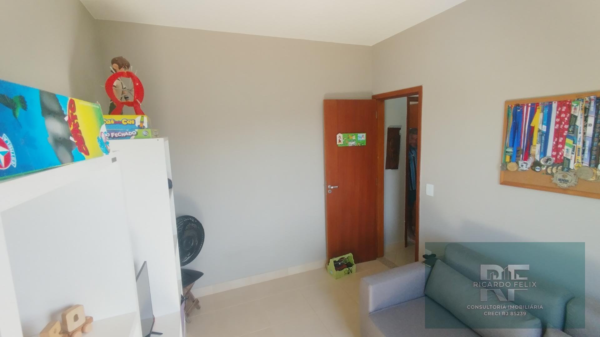 Casa à venda com 4 quartos, 1 suíte, 3 vagas e 343m² no Verdes Mares, Rio das Ostras (RJ) — foto 10 de 30