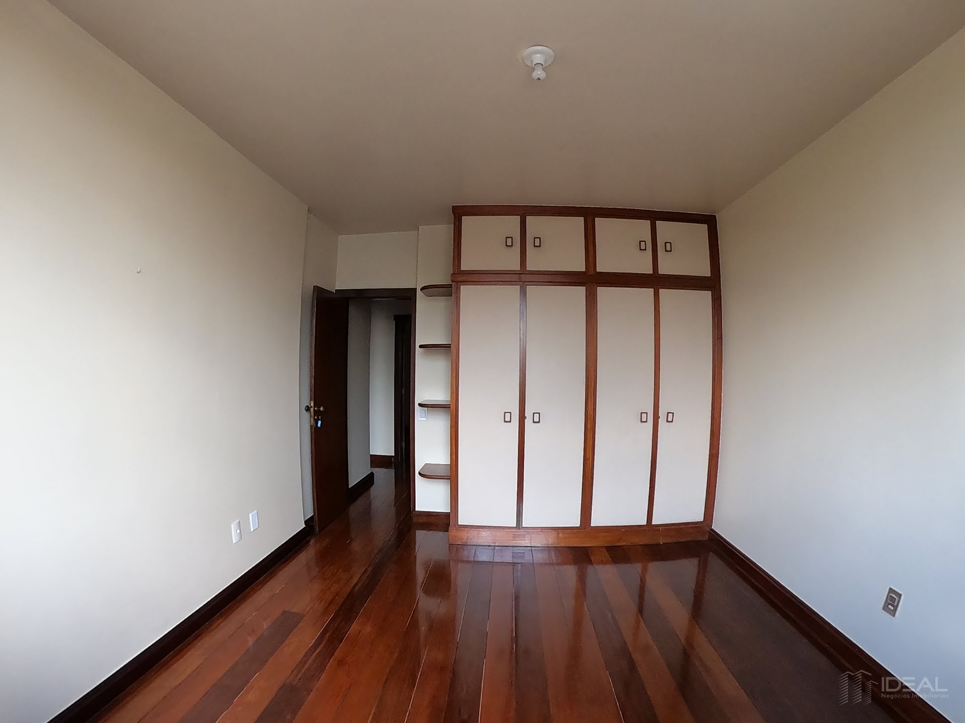 Apartamento à venda com 4 quartos, 1 suíte, 2 vagas e 270m² no Centro, Campos dos Goytacazes (RJ) — foto 22 de 30