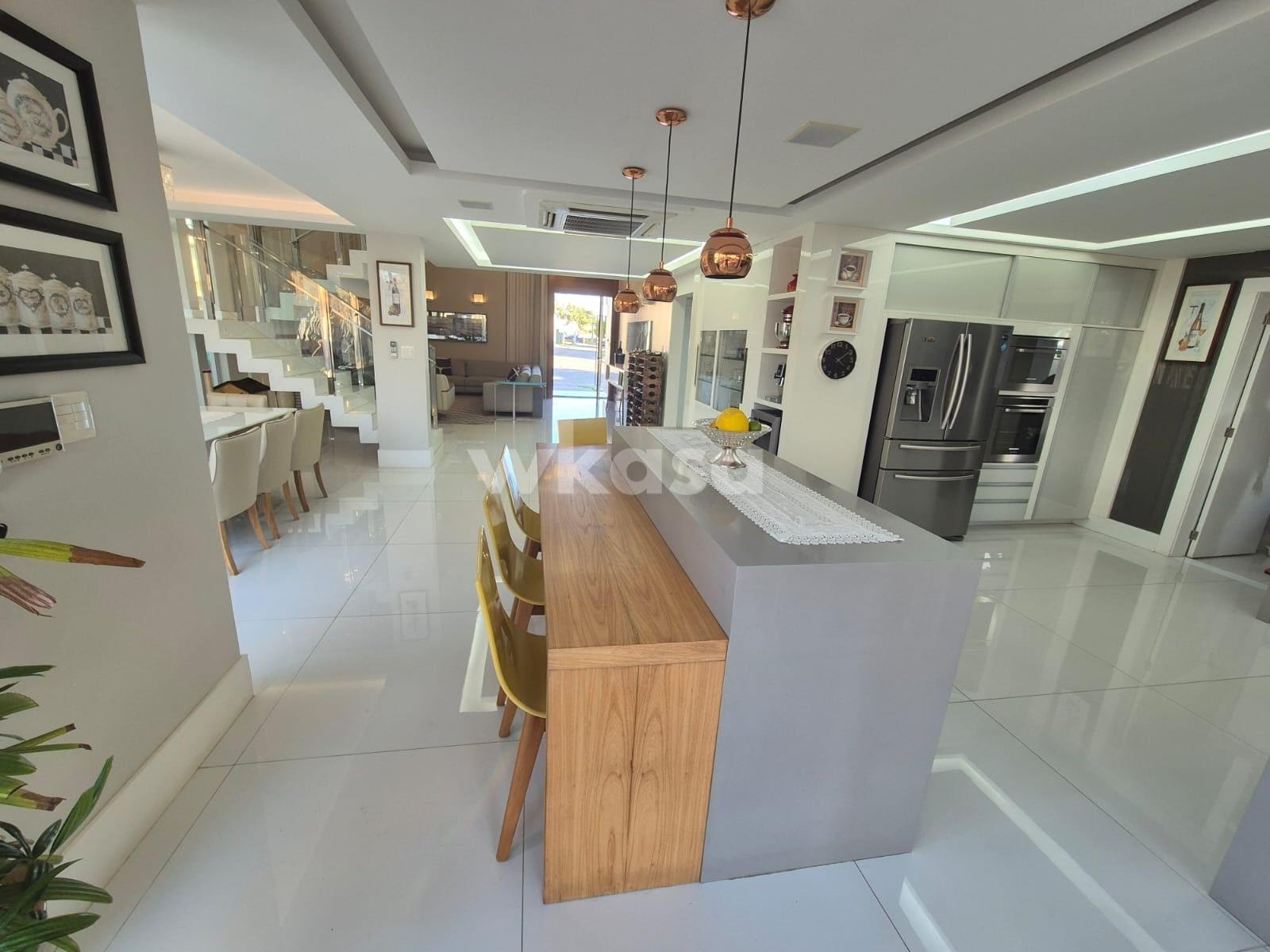 Casa à venda com 4 quartos, 3 suítes, 3 vagas e 350m² no Jacuhy, Serra (ES) — foto 28 de 29