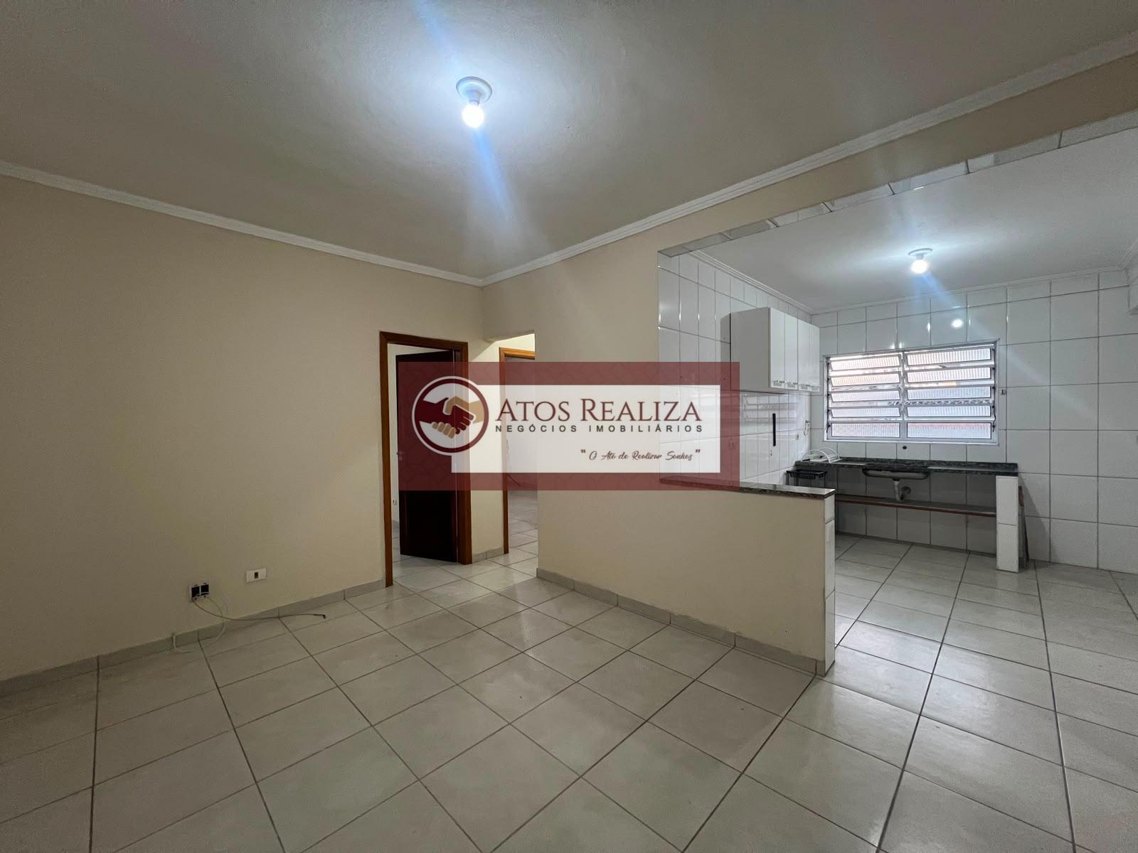 Casa para alugar com 3 quartos, 1 banheiro, 2 vagas e 90m² no Jabaquara, São Paulo — foto principal