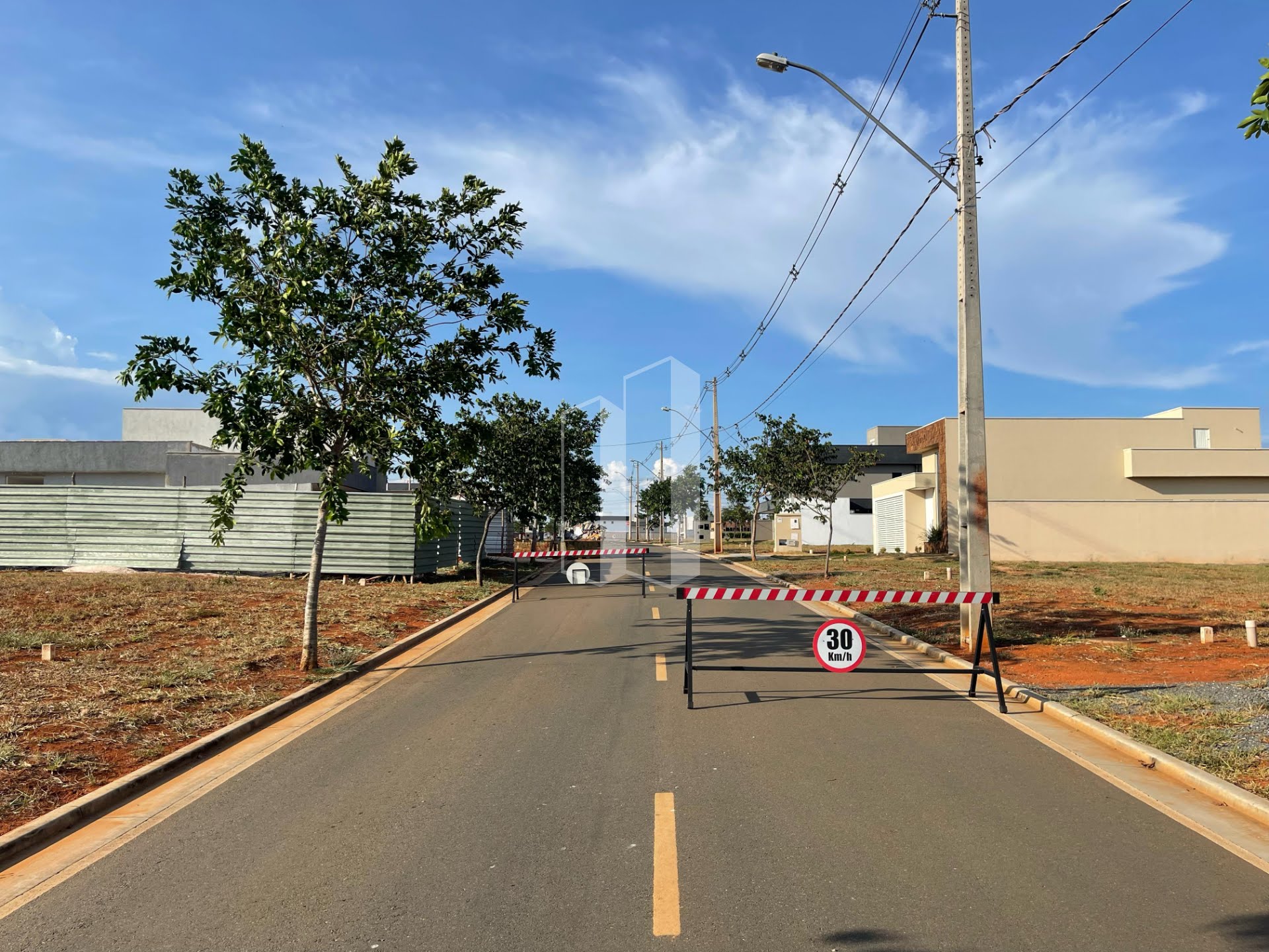Terreno à venda com 300m² de terreno no Terras Alpha Residencial 2, Senador Canedo (GO) — foto 13 de 14