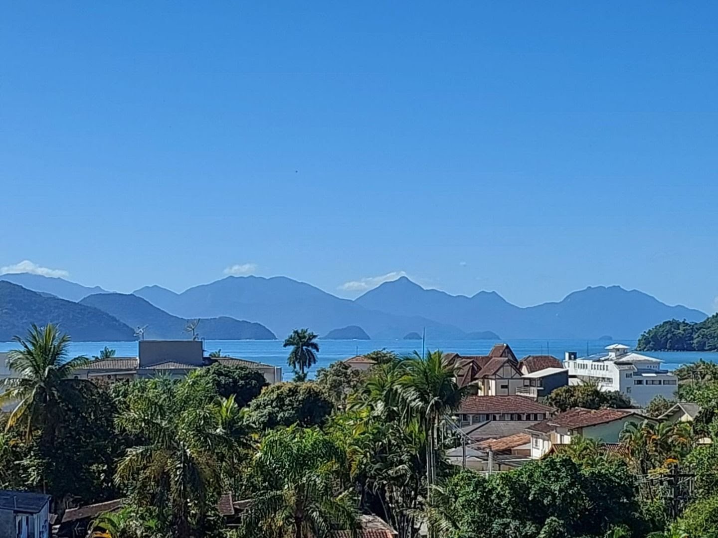 Apartamento à venda com 2 quartos, 2 banheiros, 1 vaga e 70m² no Itaguá, Ubatuba (SP) — foto 2 de 14