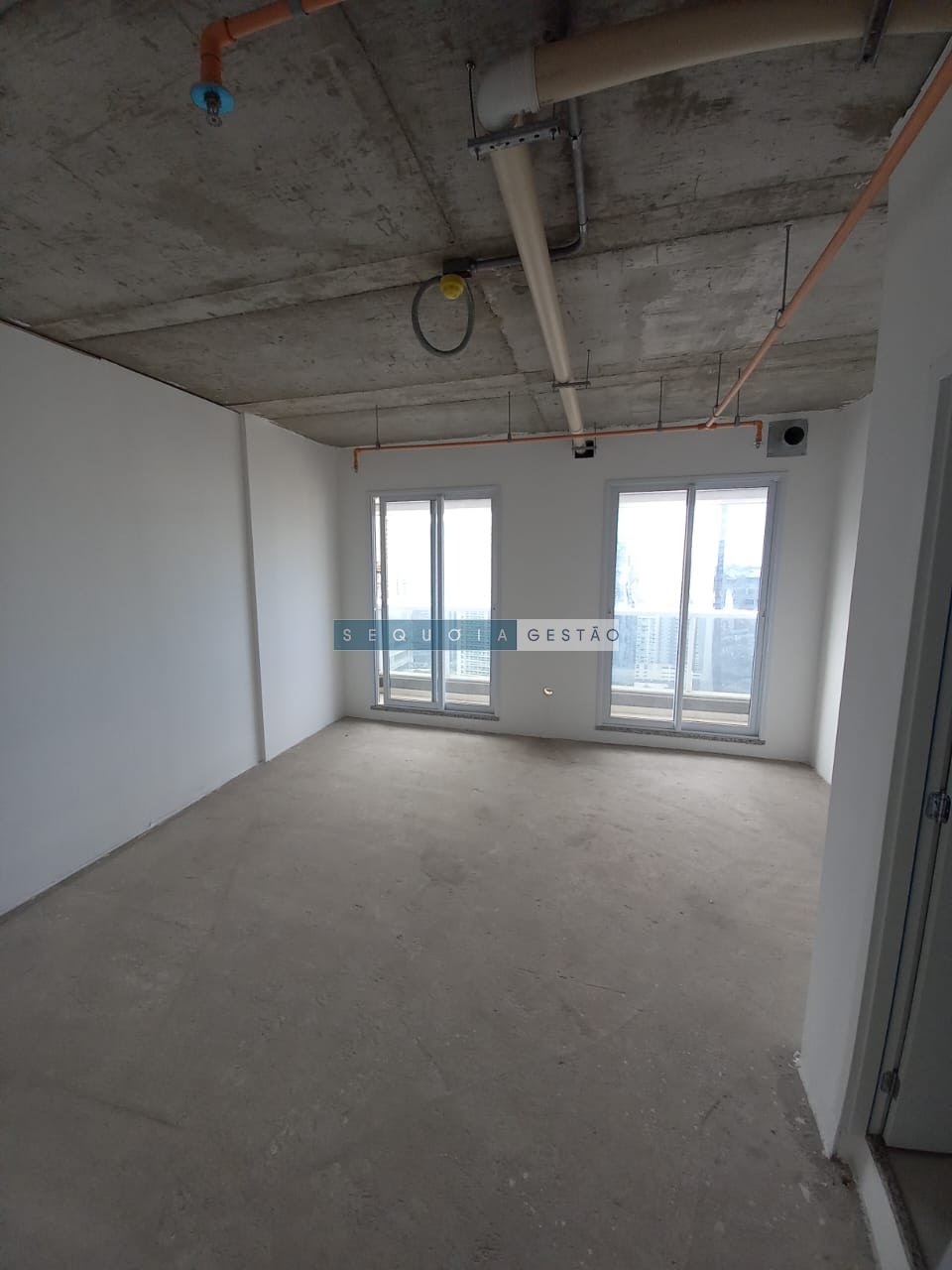 Comercial à venda com 1 banheiro, 1 vaga e 34m² no Chácara Santo Antônio (zona Sul), São Paulo — foto principal