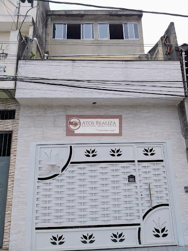 Sobrado no Parque Residencial Cocaia,5 dormitorios,4 vagas.