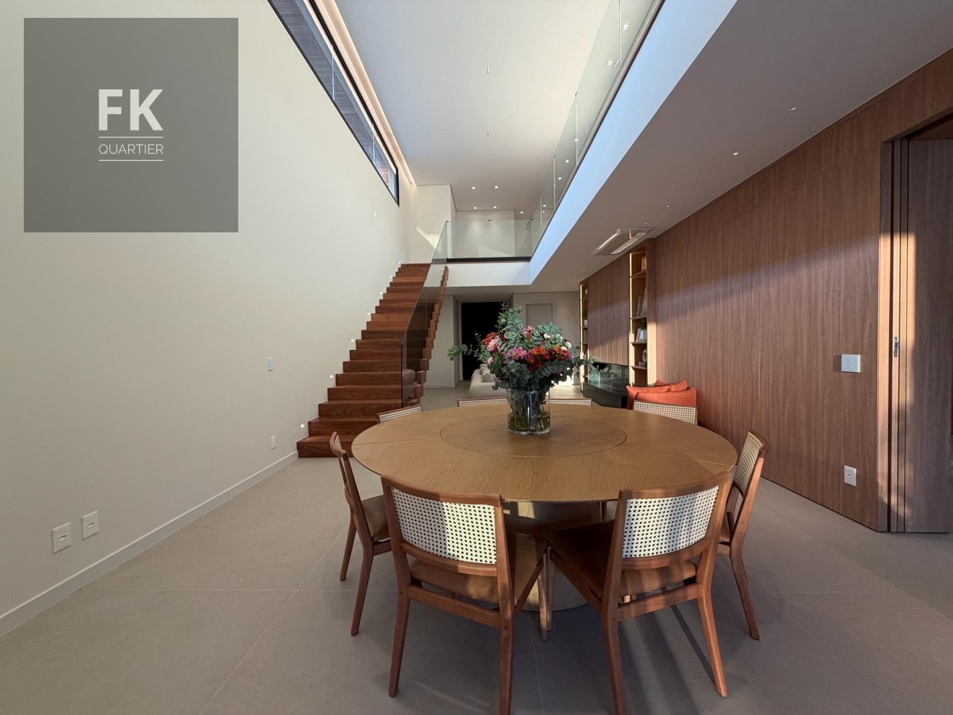 Casa à venda com 5 quartos, 5 suítes, 6 vagas e 490m² no Alphaville, Santana de Parnaíba (SP) — foto 6 de 30