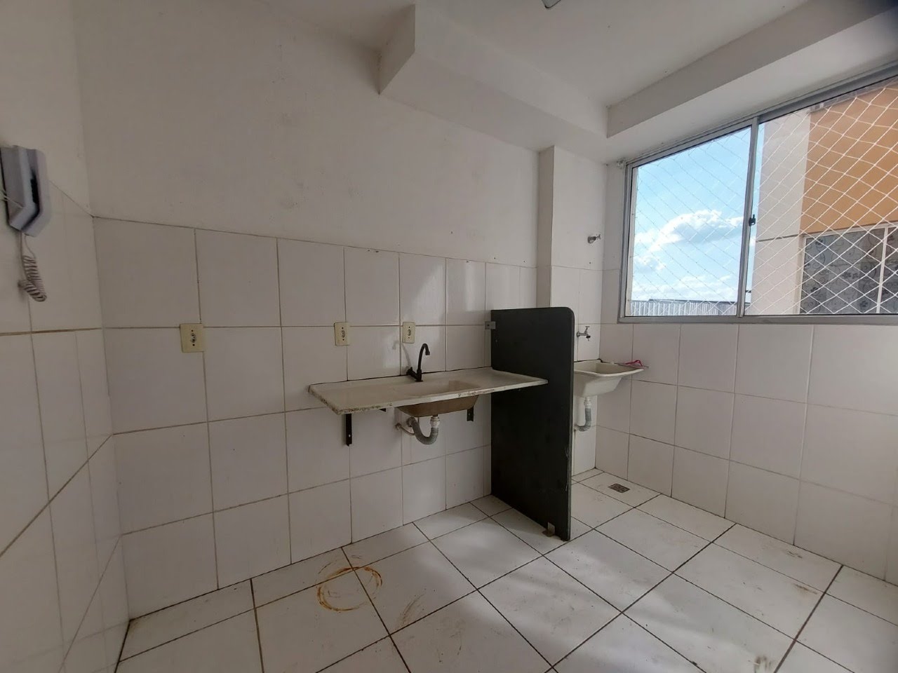 Apartamento à venda com 2 quartos, 1 banheiro, 1 vaga e 48m² no Piratininga, Belo Horizonte (MG) — foto 9 de 13