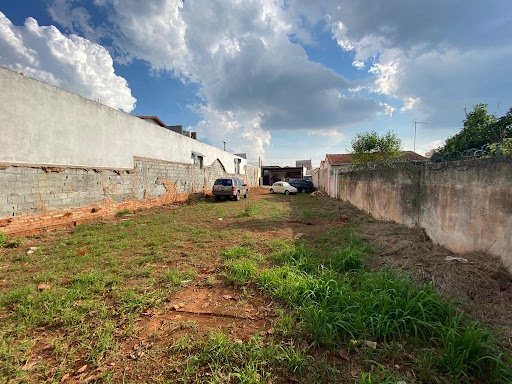 Área em Região Central  -  Caieiras